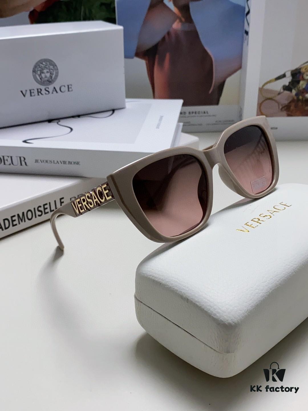 6931f9663a89a121ed54a89e VERSACE Versace Size: 53□18-145