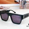 105 Versac*VE4430U SIZE: 53-20-140