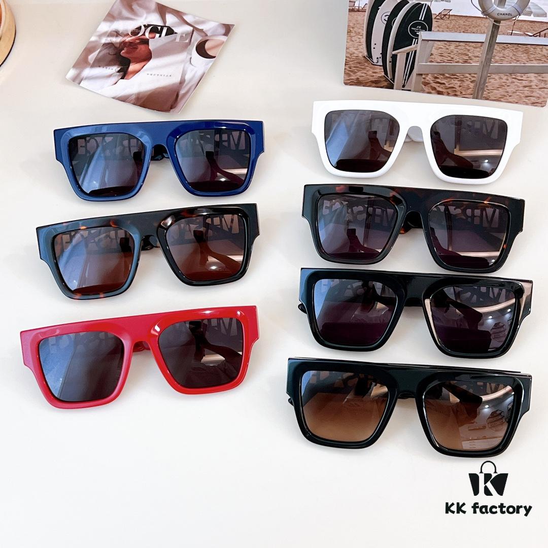 105 Versac*VE4430U SIZE: 53-20-140