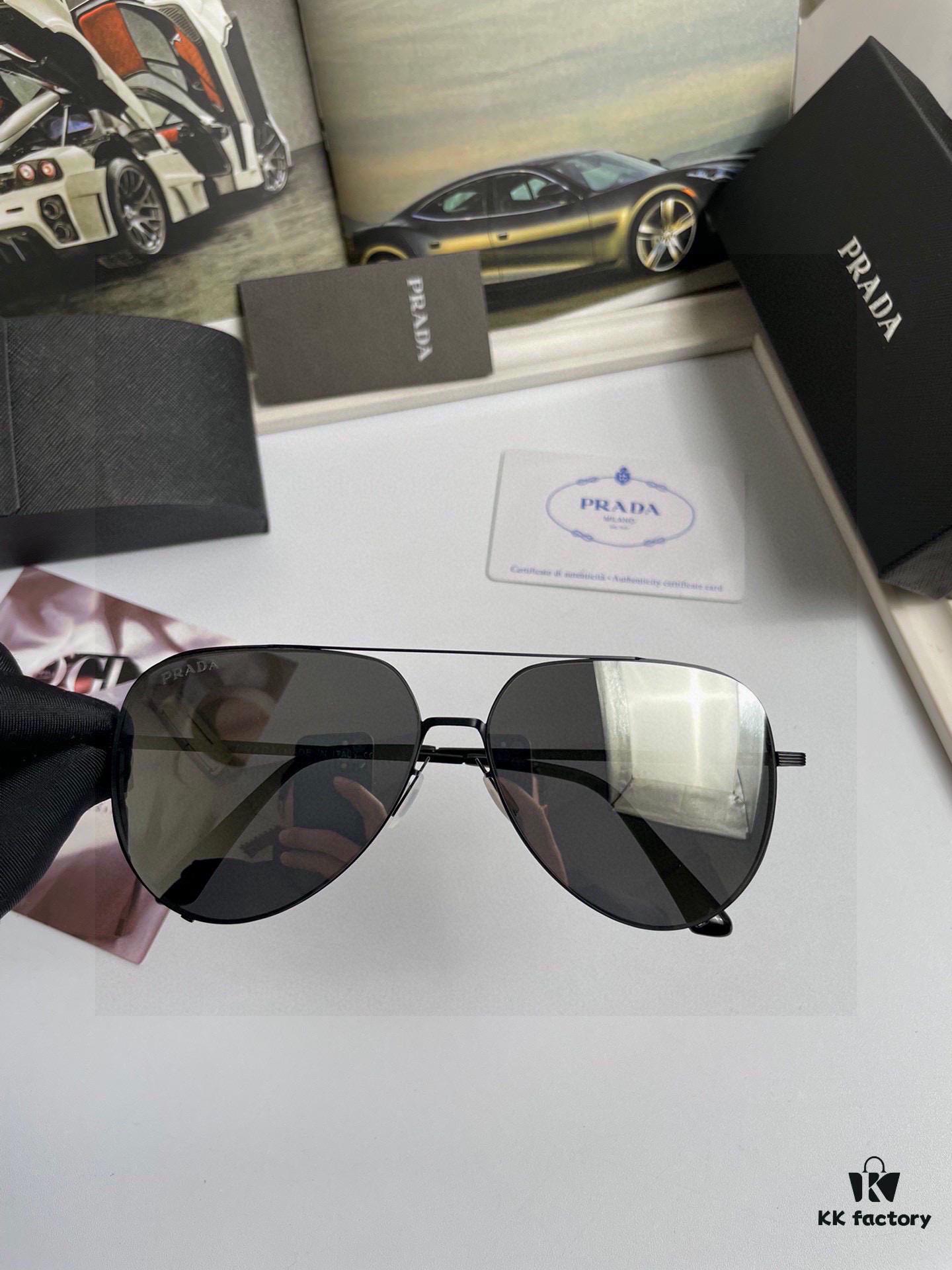 New Arrival💥 Brand: Prada Prada High-Quality Unisex Original Single-Piece Sunglasses 🕶️