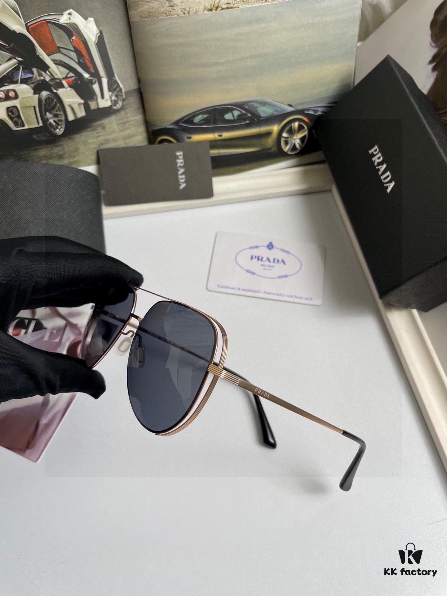 New Arrival💥 Brand: Prada Prada High-Quality Unisex Original Single-Piece Sunglasses 🕶️