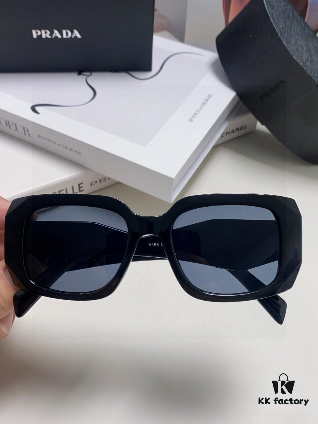 6931f9a83a89a121ed54ac1f Prada 2025 New Retro Inverted Triangle Logo Sunglasses for Women, Stylish and Slimming Square Frame, High-End Fashion Sun Glasses