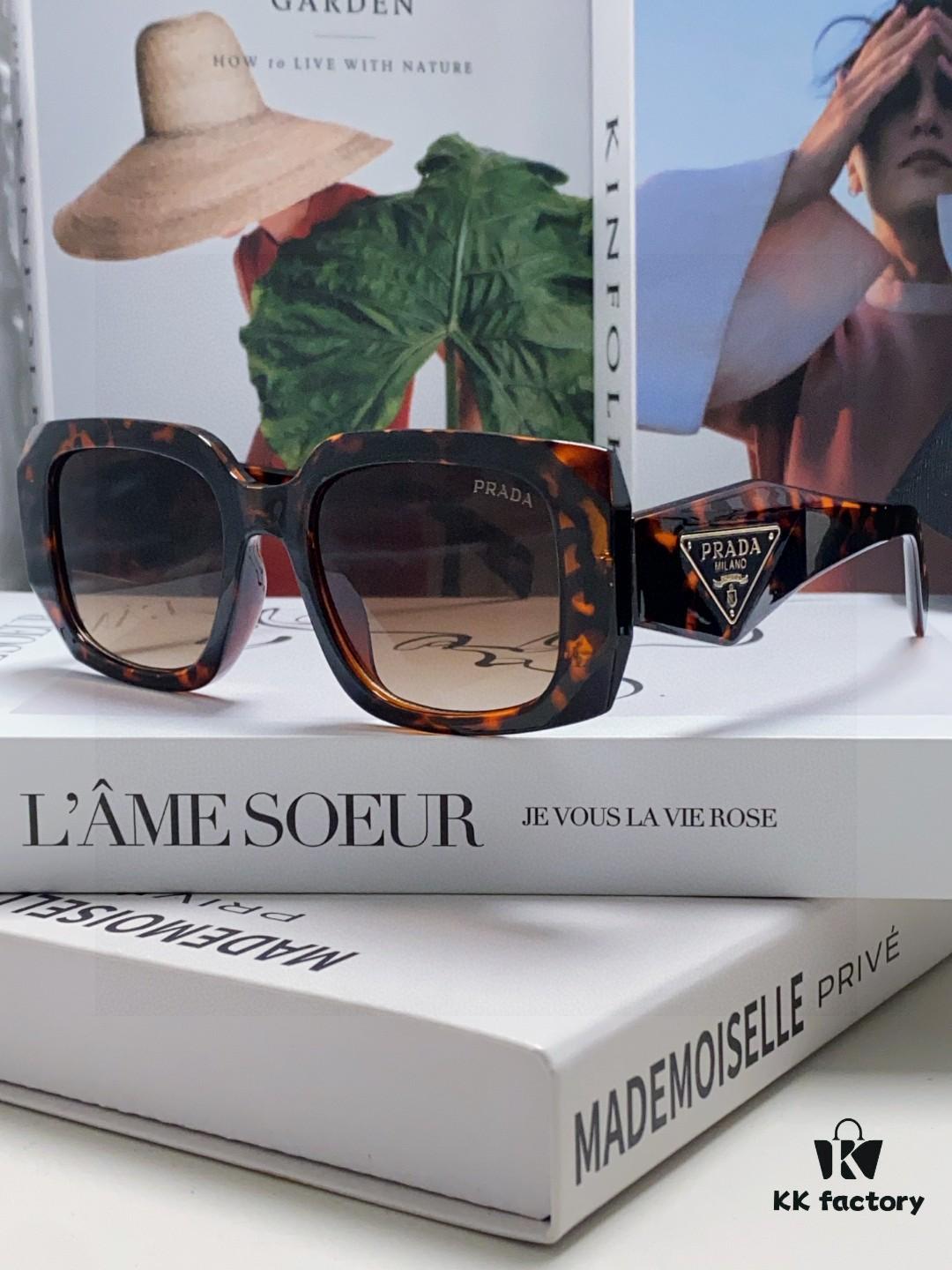 6931f9a83a89a121ed54ac26 Prada 2025 New Retro Inverted Triangle Logo Sunglasses for Women, Stylish and Elegant Square Frame, Slimming Design