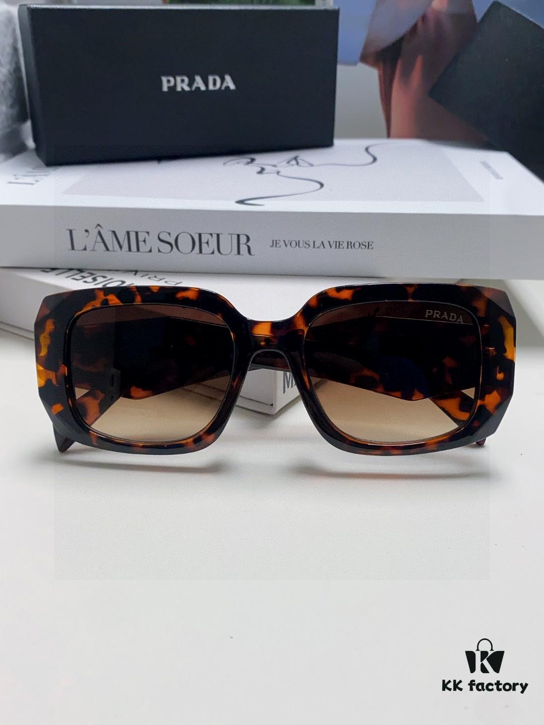 6931f9a93a89a121ed54ac2c Prada 2025 New Retro Inverted Triangle Logo Sunglasses for Women, Stylish and Elegant Square Frame, Slimming Design