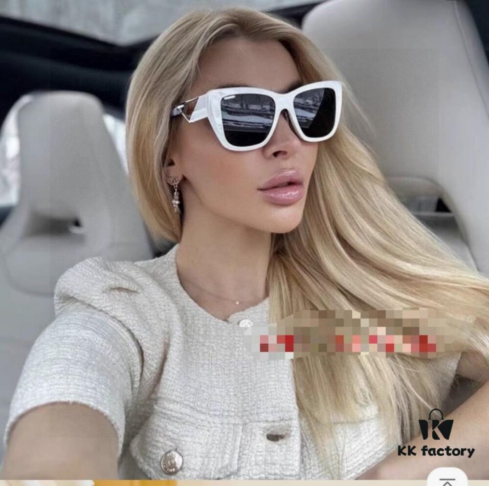Prada 2025 European and American High-End Women's Square Frame Slimming Versatile Sunglasses, Influencer Street Style Sun Protection Eyewear