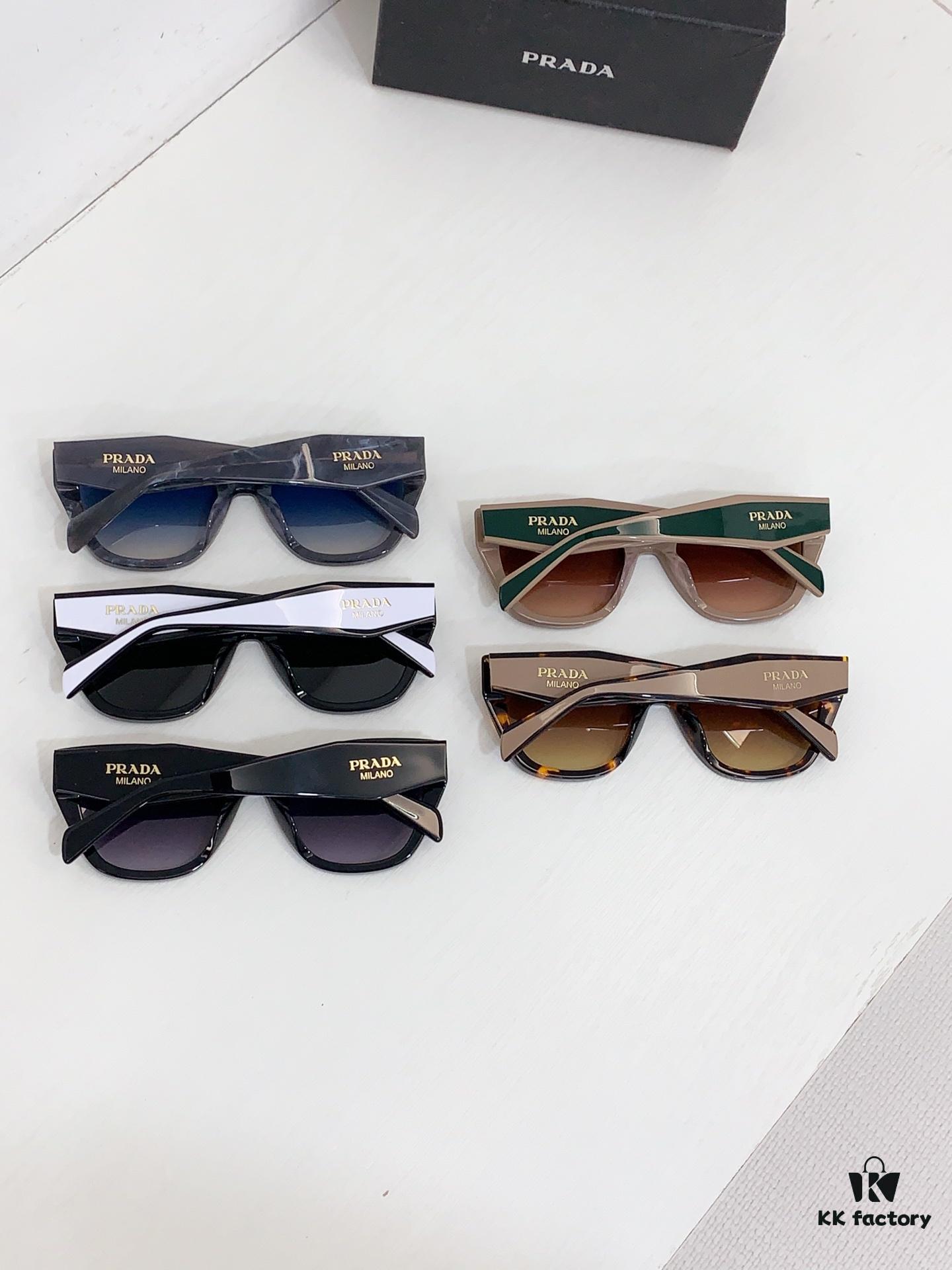 140 PRADA MOD: PR31S Size: 53□21-145 Sunglasses