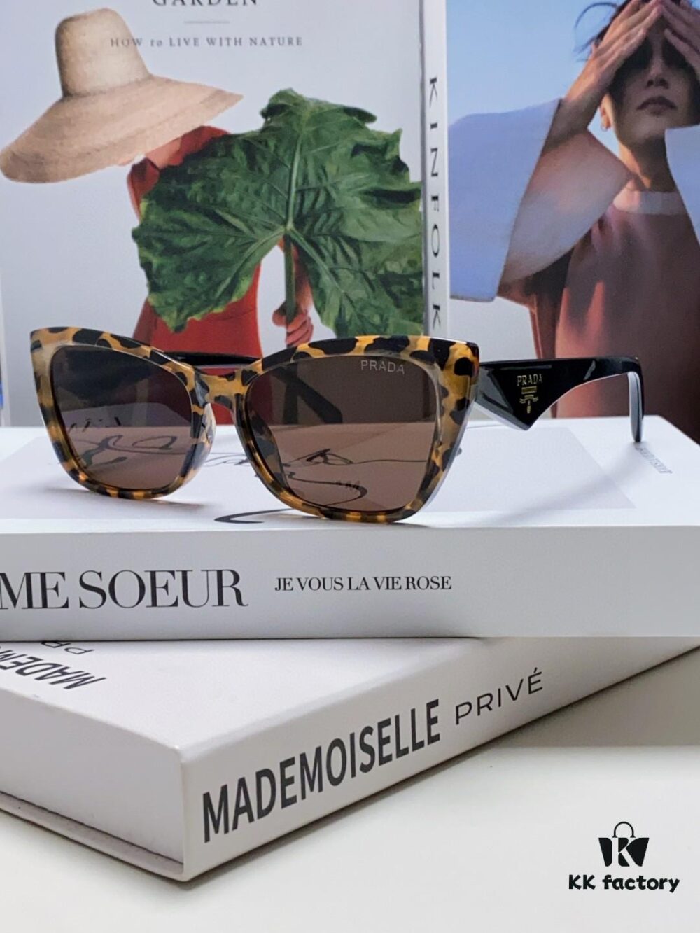 PRADA 2025 New Arrival Avant-Garde Men's Rectangular Sunglasses