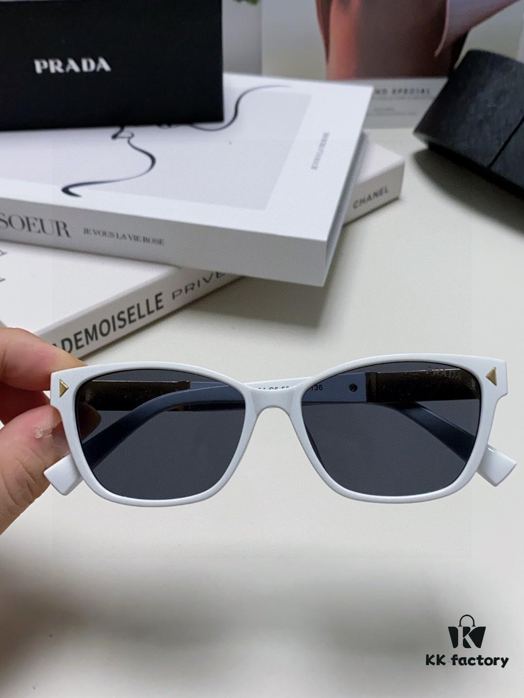 6931f9e43a89a121ed54af69 Prada 2025 New Arrival Men's Retro Fashion Oversized Sunglasses Unisex UV Protection Driving Glasses