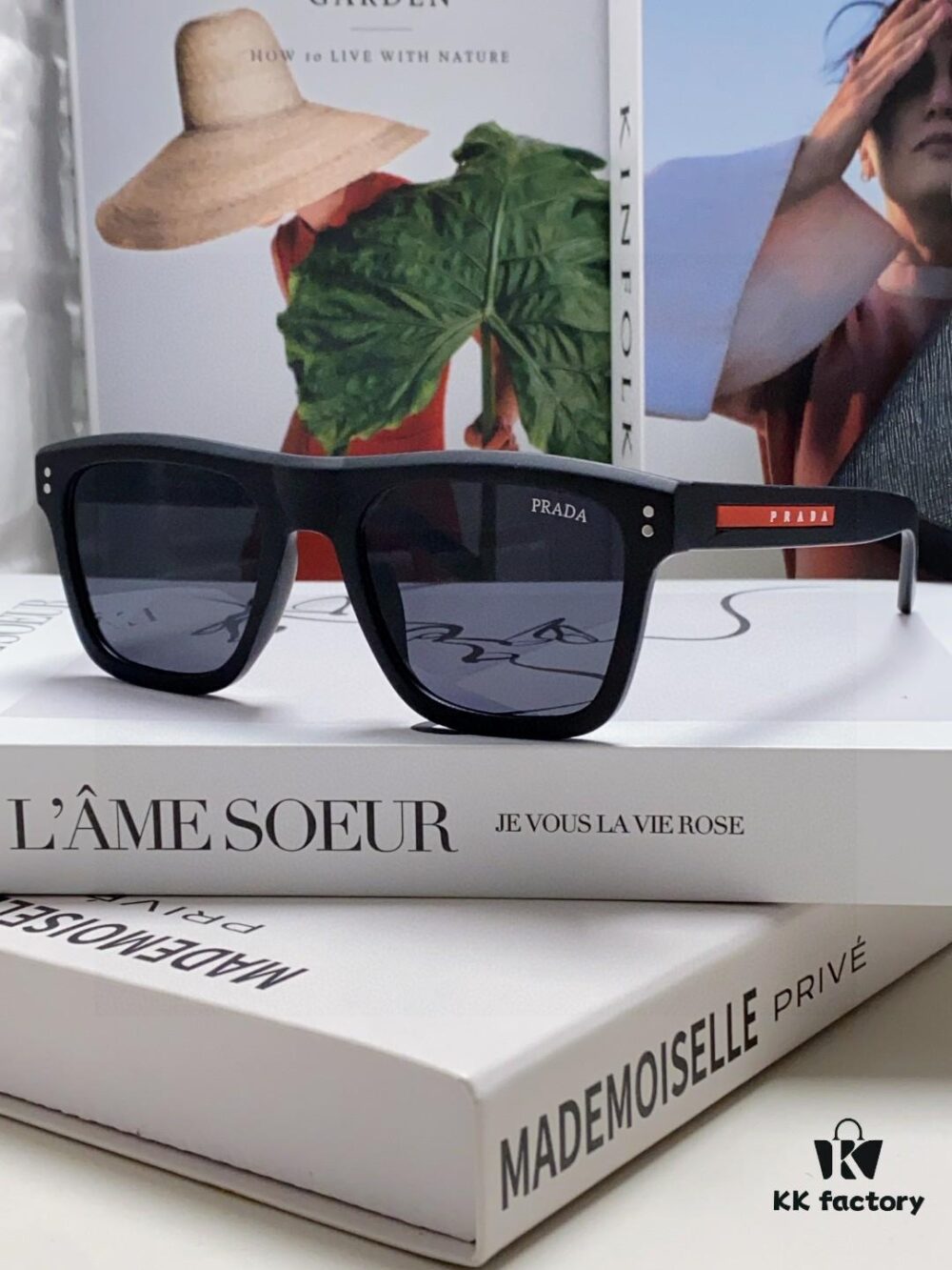 Prada 2025 Men's Premium Square Frame Lightweight Sports Sunglasses, Minimalist European Style