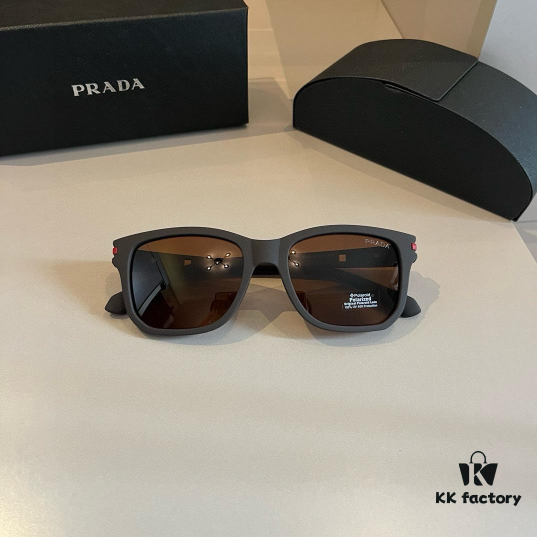 Prada Unisex Trendy Oversized Sunglasses for Street Style, Lightweight Design with Comfortable Nose Fit