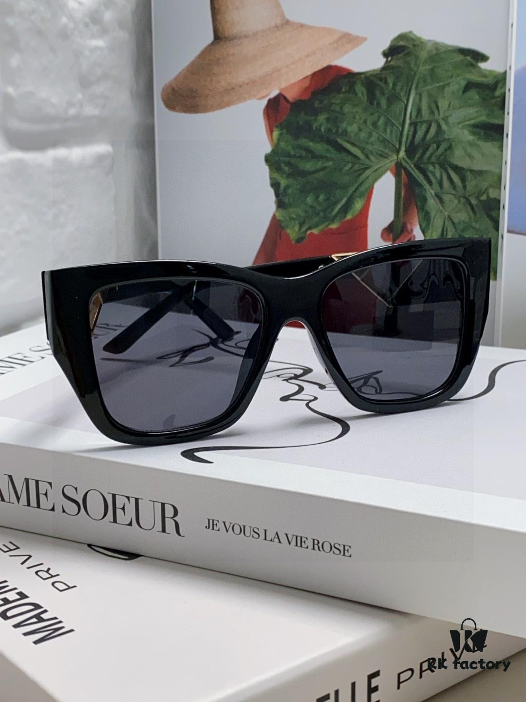 6931fa273a89a121ed54b229 Prada 2025 European and American High-End Women's Square Frame Slimming Versatile Sunglasses, Influencer Street Style Sun Protection Glasses