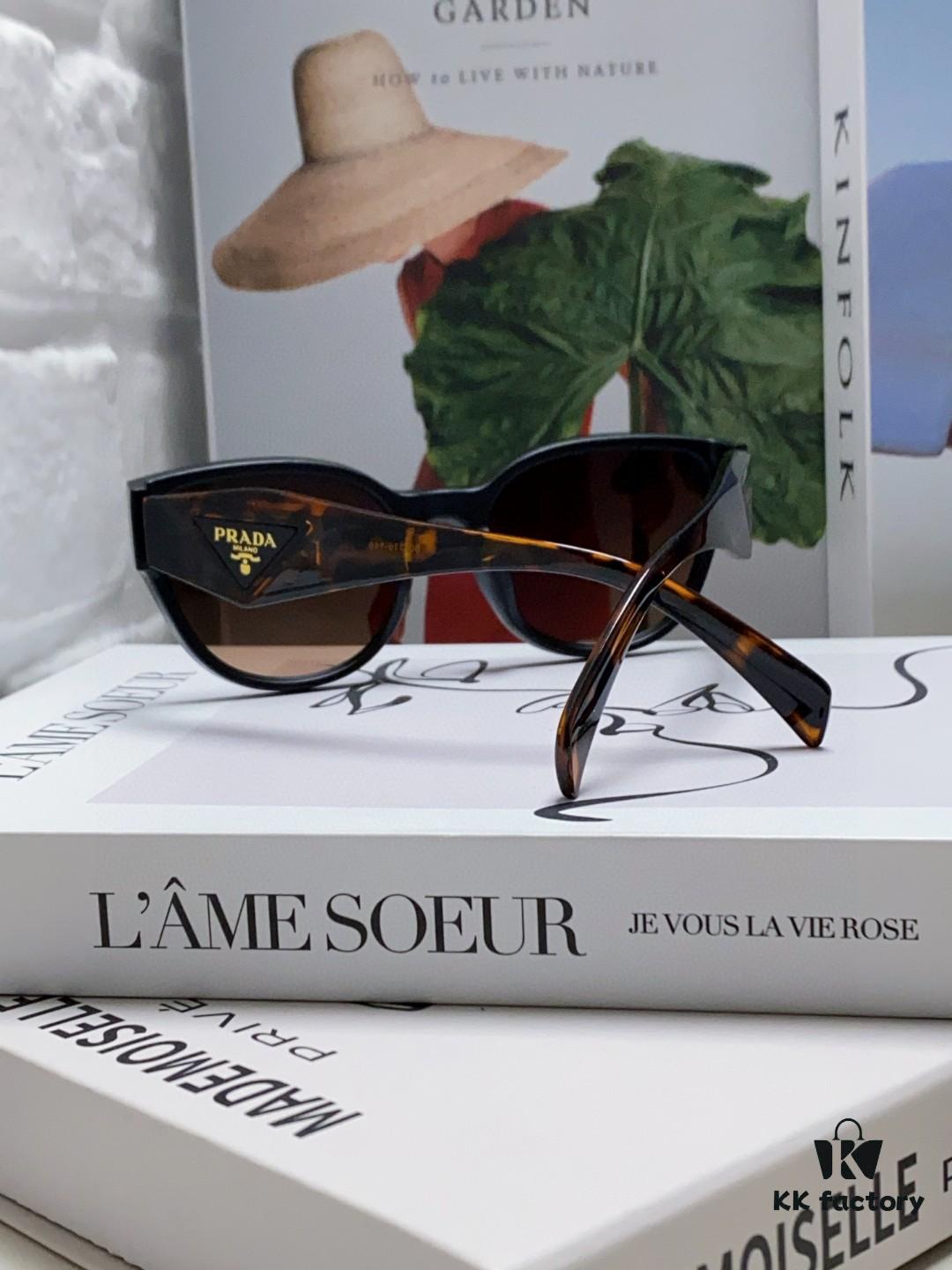 Prada 2024 New Arrival Sunglasses Fashionable Round Frame UV Protection Eyewear for Women