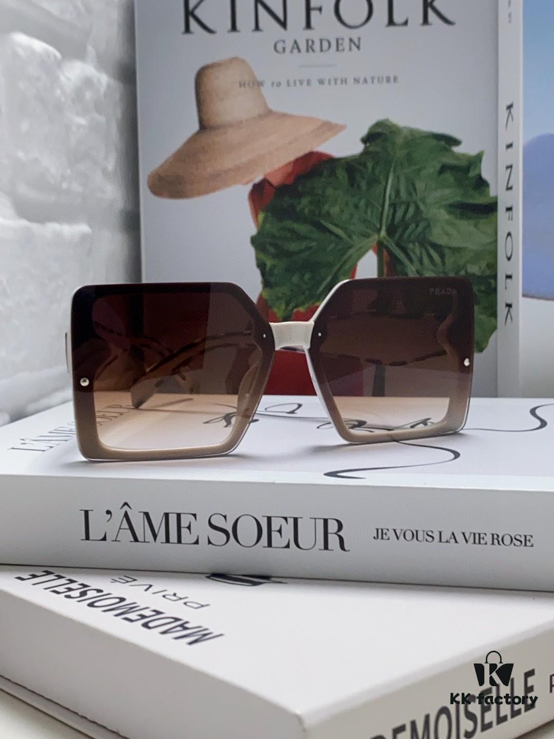 Prada 2024 New Fashion Simple Gradient Sunglasses for Round Face, Stylish Square Korean UV-Protective Retro Ins Sunglasses