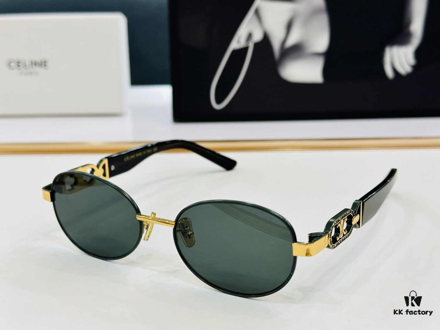 6931fa713a89a121ed54b5b2 CELINE CL40253 Size: 53×18-145, Consistently Popular Unisex Style with Excellent Shine and Premium Texture, Superior Craftsmanship, Sunglasses