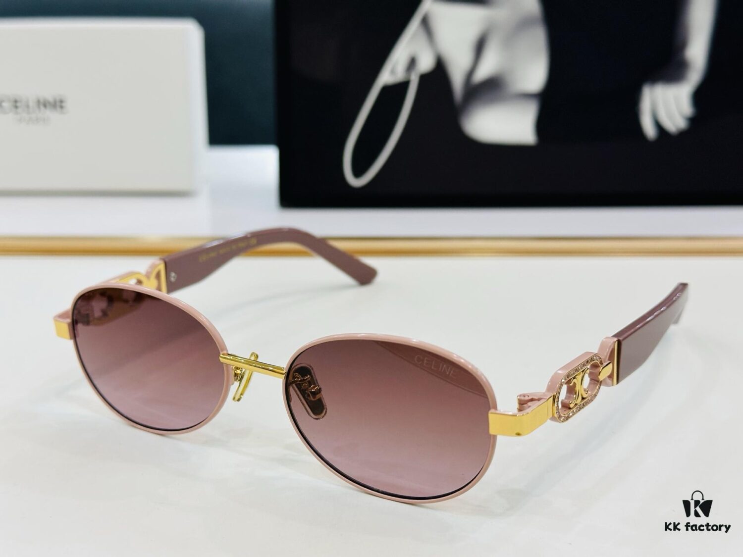 6931fa713a89a121ed54b5b3 CELINE CL40253 Size: 53×18-145, Consistently Popular Unisex Style with Excellent Shine and Premium Texture, Superior Craftsmanship, Sunglasses