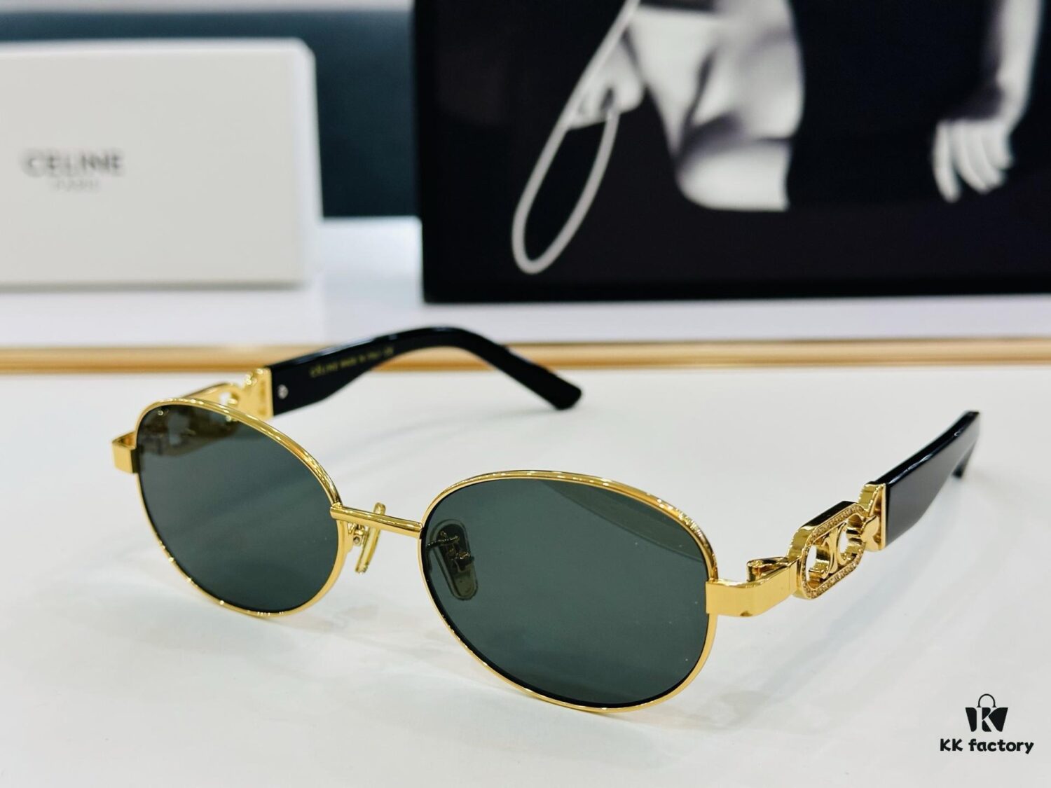 6931fa713a89a121ed54b5b4 CELINE CL40253 Size: 53×18-145, Consistently Popular Unisex Style with Excellent Shine and Premium Texture, Superior Craftsmanship, Sunglasses