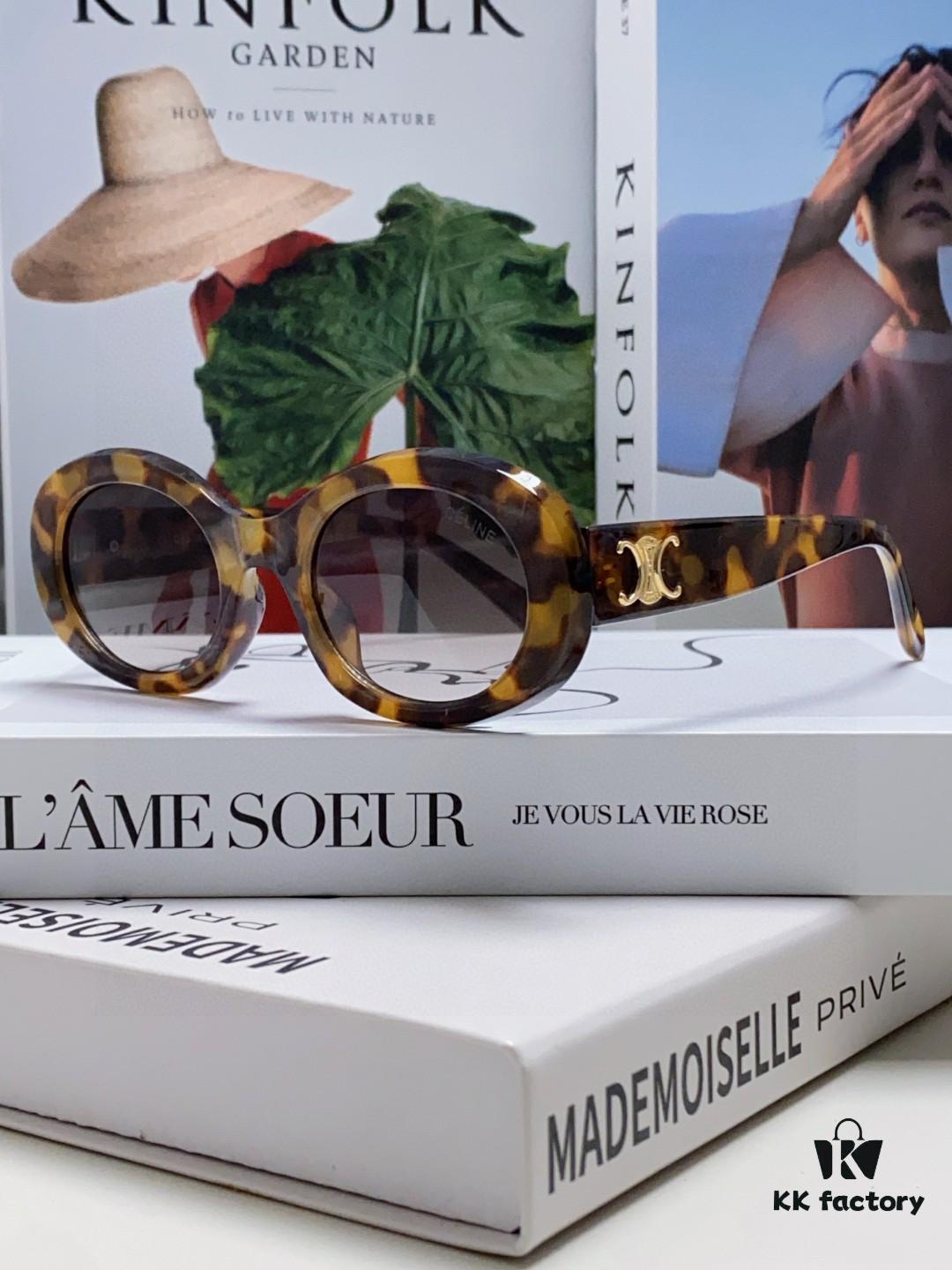 6931fa7f3a89a121ed54b668 Celine CL40194 High-Replica Aviator Sunglasses Superstar Model