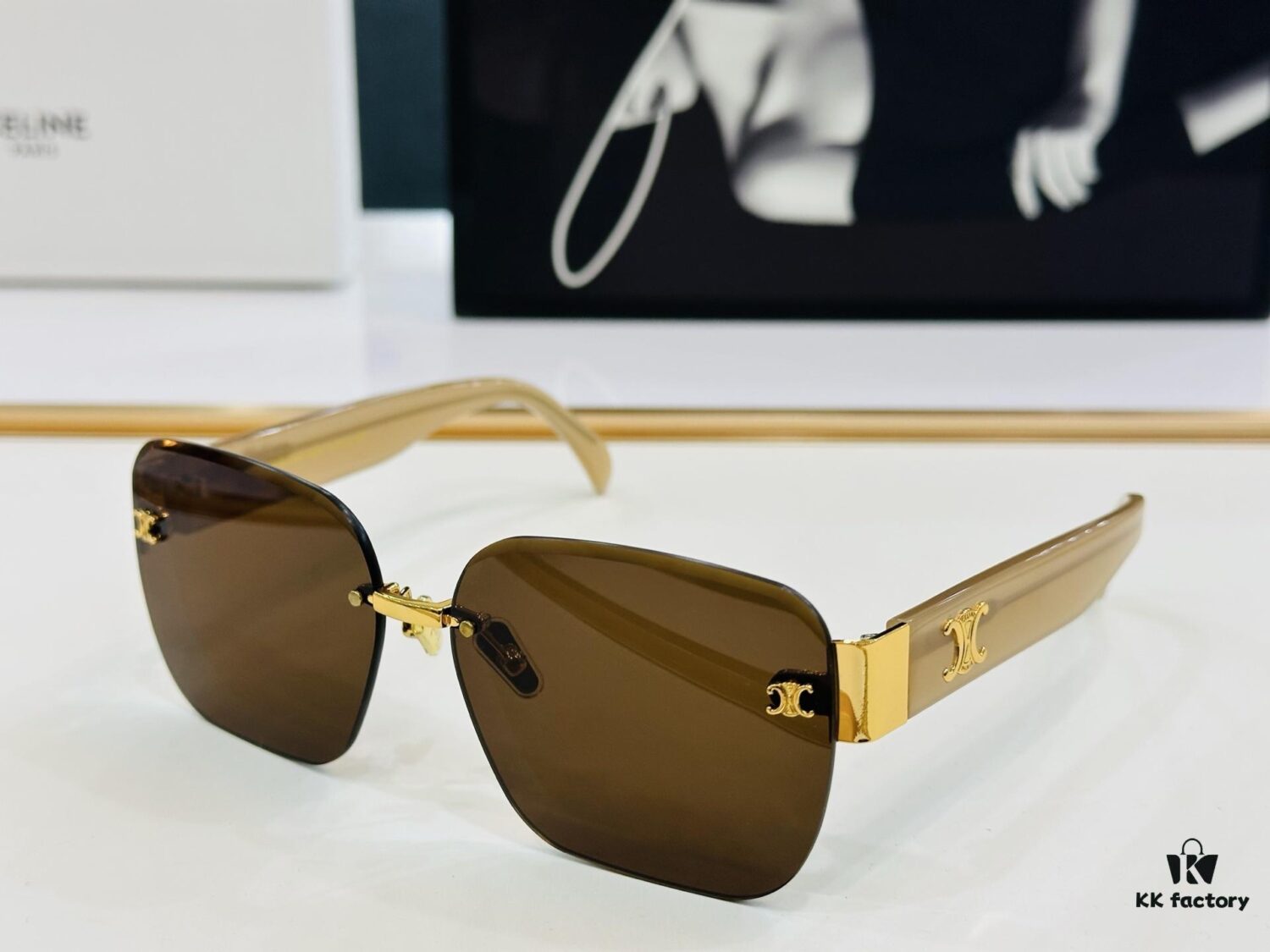 6931fa923a89a121ed54b76c CELINE CL8031 Size: 59×13-146 Classic Best-Selling Unisex Sunglasses with Excellent Luster and Premium Craftsmanship