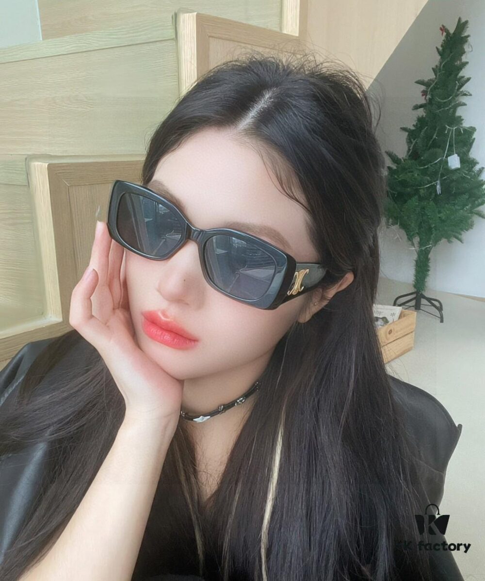 6931fa973a89a121ed54b7af CELINE 2025 New Arrival Runway Official Same Style as Yang Mi, Versatile Oversized Square Archetype Sunglasses for Women