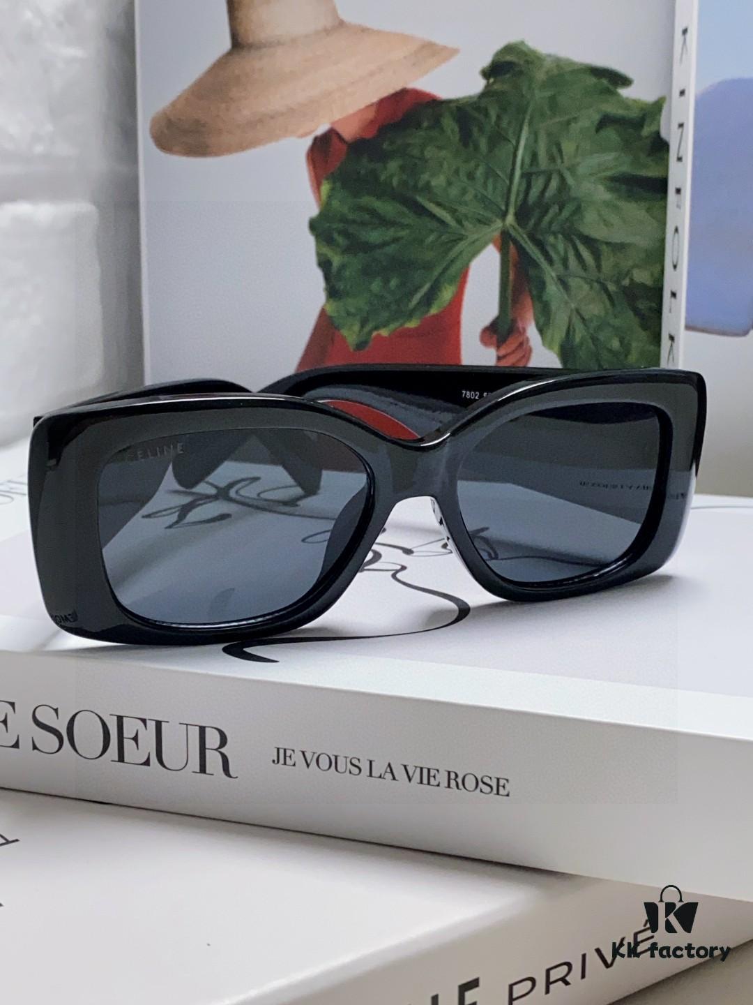 6931fa983a89a121ed54b7b2 CELINE 2025 New Arrival Runway Official Same Style as Yang Mi, Versatile Oversized Square Archetype Sunglasses for Women