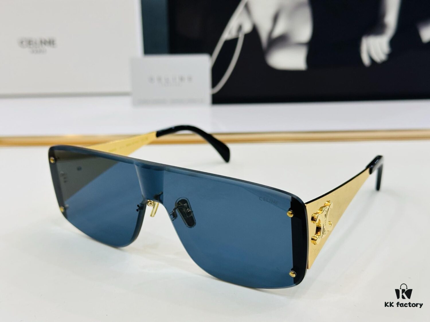 6931fab73a89a121ed54b8c7 CELINE CL42104U Size 145□0-148, Popular Unisex Style, European-American Fashion, High Gloss Finish, Premium Texture, XL Craftsmanship