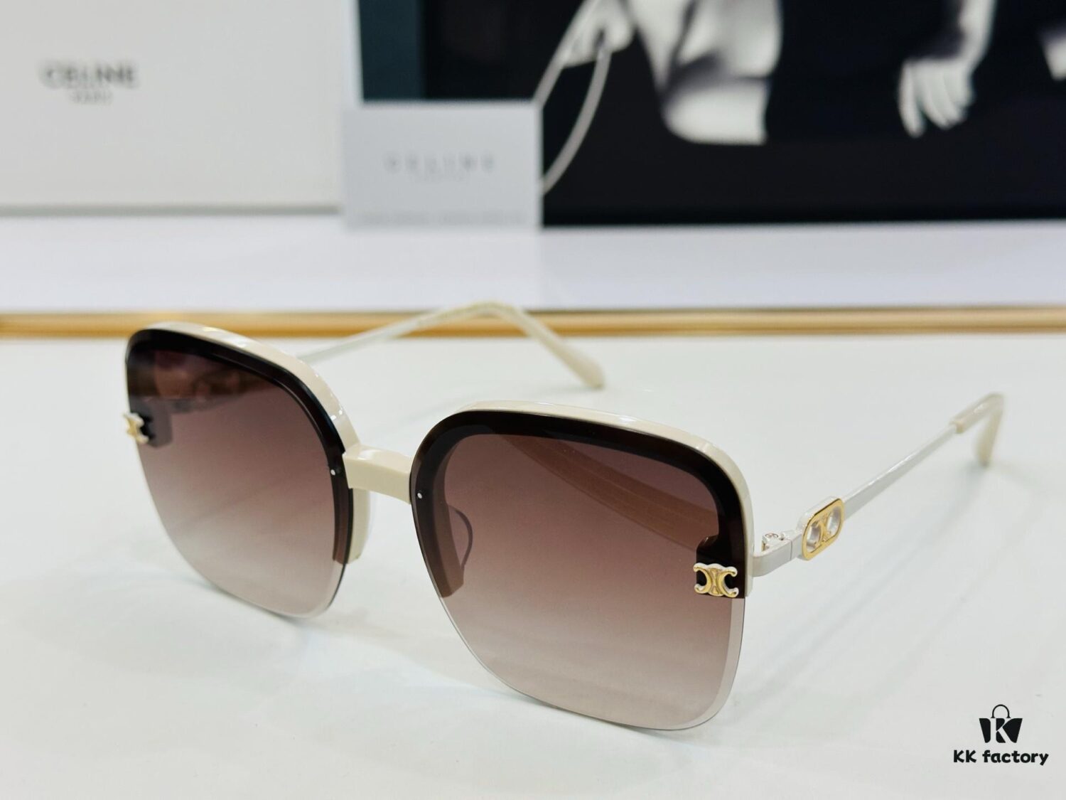 6931faba3a89a121ed54b8ec CELINE CL40251 Sunglasses, Size 60□14-145, Popular Unisex Style with Excellent Shine and Premium Texture, High-Quality Craftsmanship