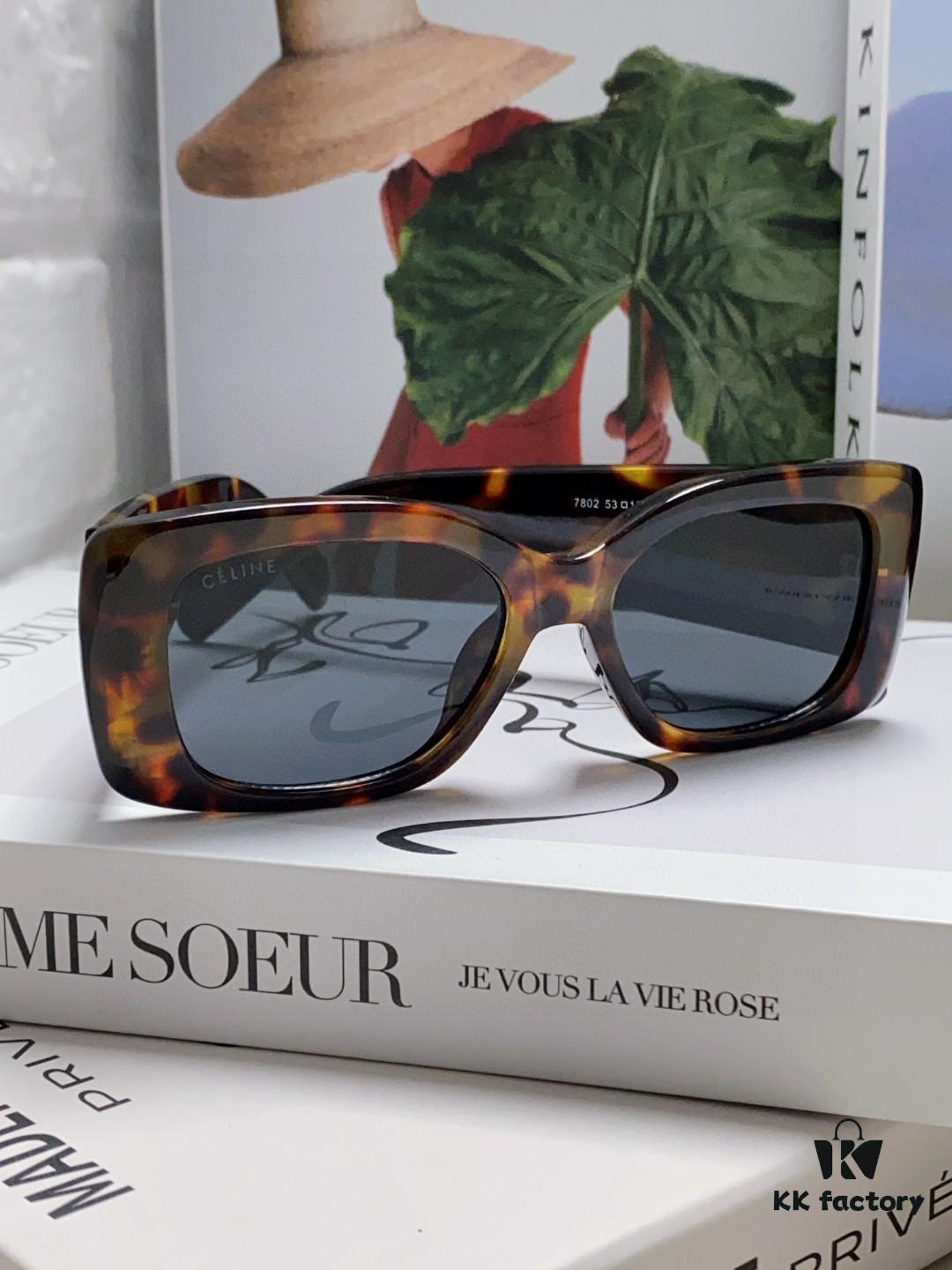 6931fae33a89a121ed54ba9a CELINE 2024 New Runway Official Same Style as Yang Mi, Versatile Oversized Square Archetype Sunglasses