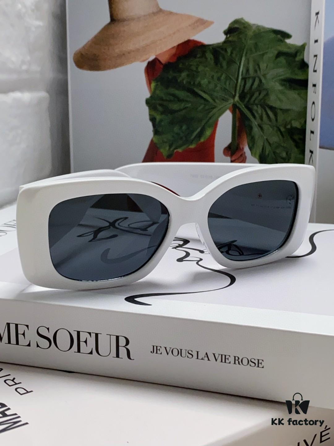 6931faf73a89a121ed54bb9b CELINE 2024 New Runway Official Same Style as Yang Mi, Versatile Oversized Square Archetype Sunglasses