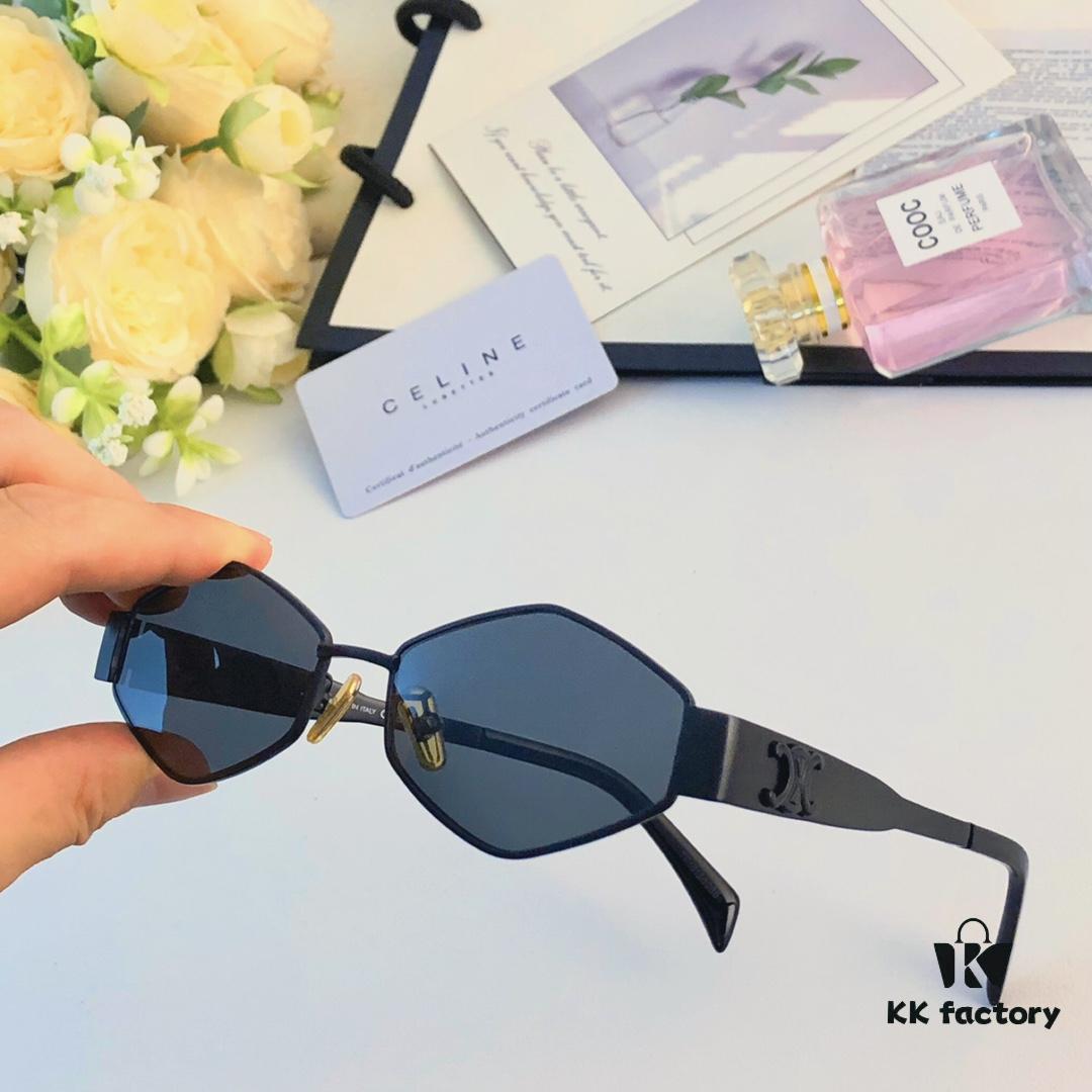 Celine Retro Diamond Frame 2024 New Arrival Sunglasses, Small Frame, Fashionable European and American Street Style, Influencer-Approved, High-End Unisex Sun Glasses