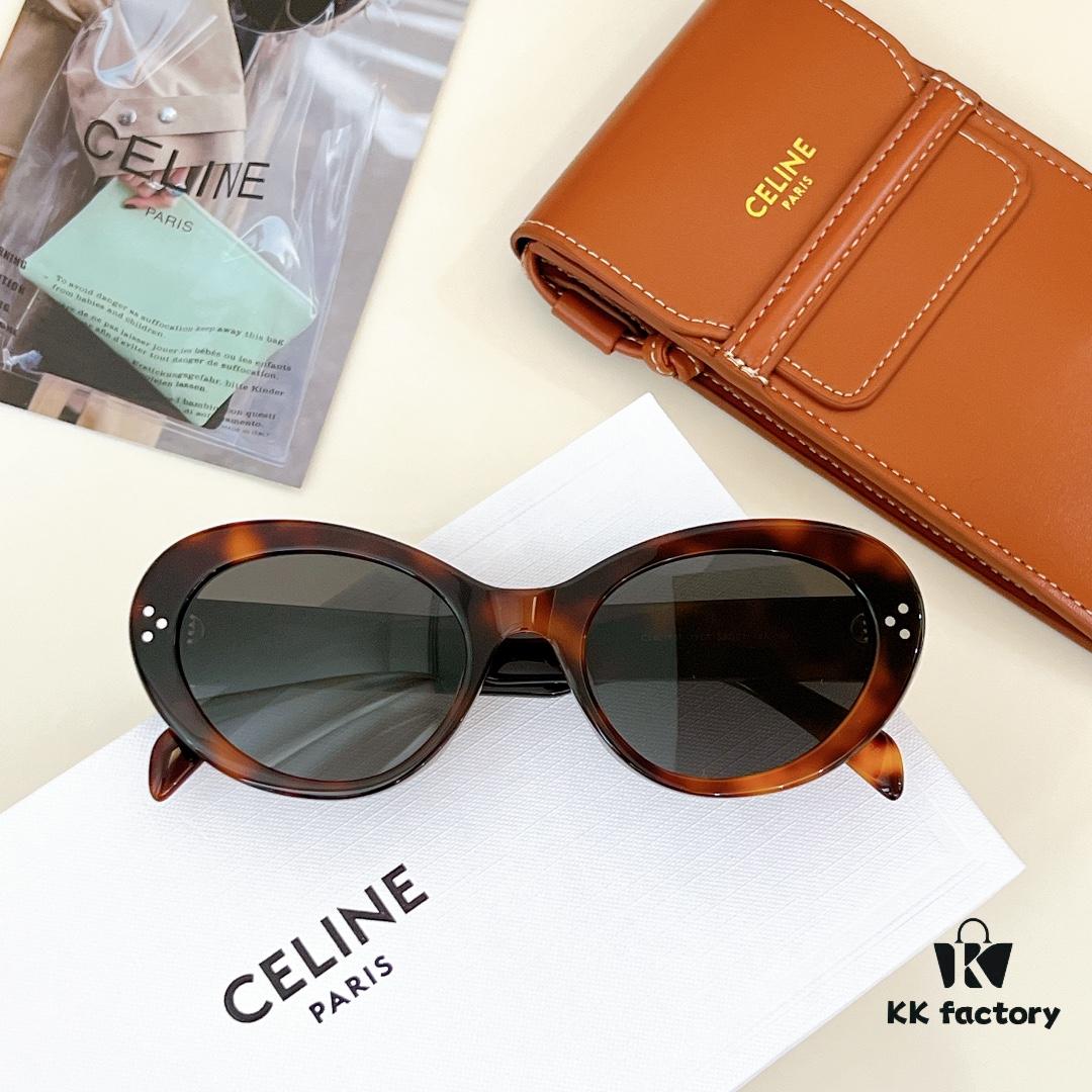 6931fb0c3a89a121ed54bc97 CELINE New Arrival Poster Style Simple and Versatile Sunglasses in Candy Colors, Oval Frame with Signature Logo Design, Fashionable and Everyday Wear, Popular on Xiaohongshu Among Influencers, Model: CL40193I, Size: 53-21-145