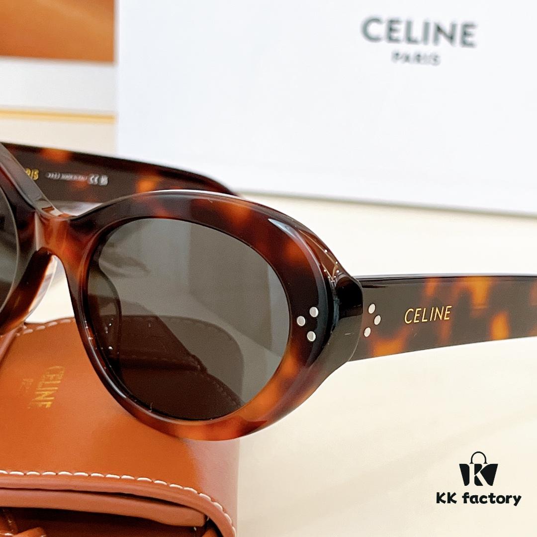 6931fb0c3a89a121ed54bc98 CELINE New Arrival Poster Style Simple and Versatile Sunglasses in Candy Colors, Oval Frame with Signature Logo Design, Fashionable and Everyday Wear, Popular on Xiaohongshu Among Influencers, Model: CL40193I, Size: 53-21-145