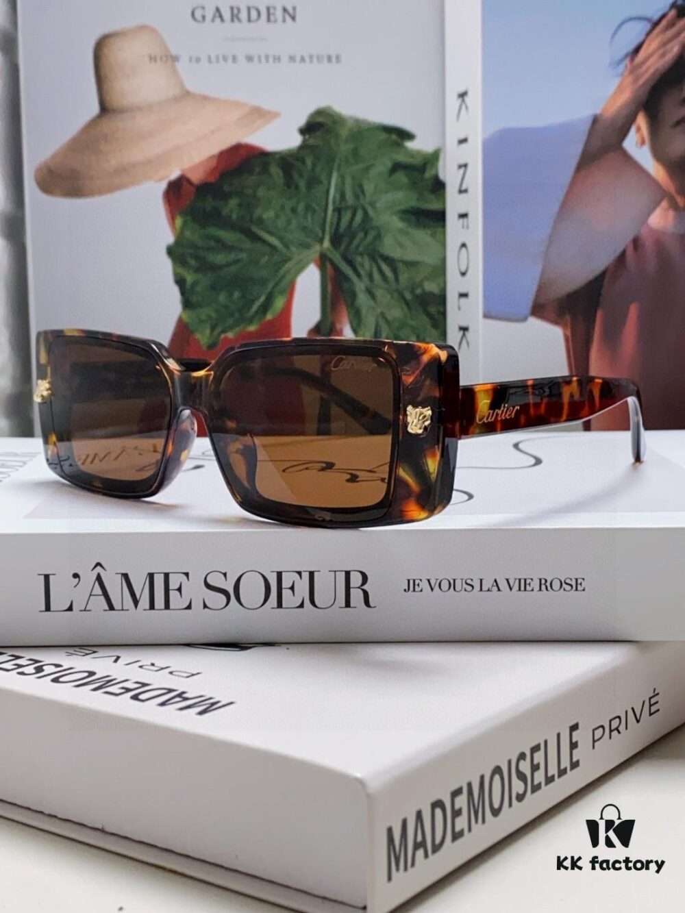 6931fb5c3a89a121ed54c0cc Cartier Unisex Sunglasses, Timeless Leopard Logo Design, Simple and Elegant Frame, Universal Fit for All Face Shapes