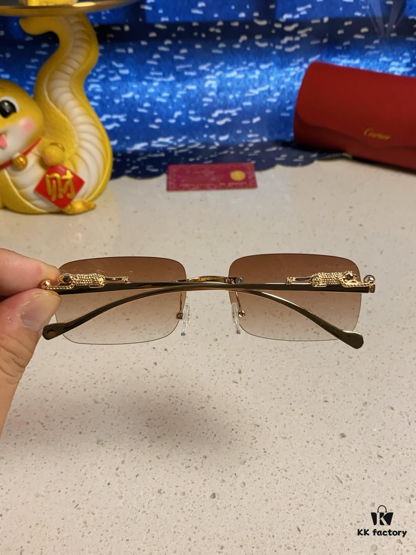 6931fb6a3a89a121ed54c190 Cartier 2025 New Arrival Official Website One-to-One Minimalist Luxury Sunglasses with Iconic Panther Logo on Temple