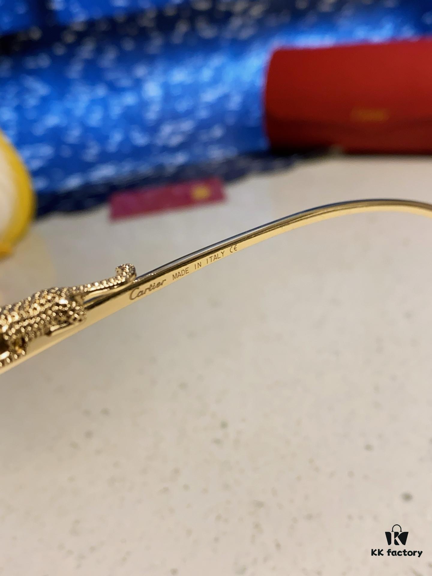 Cartier 2025 New Arrival Website One-to-One Minimalist Luxury Sunglasses with Iconic Leopard Logo on Temple