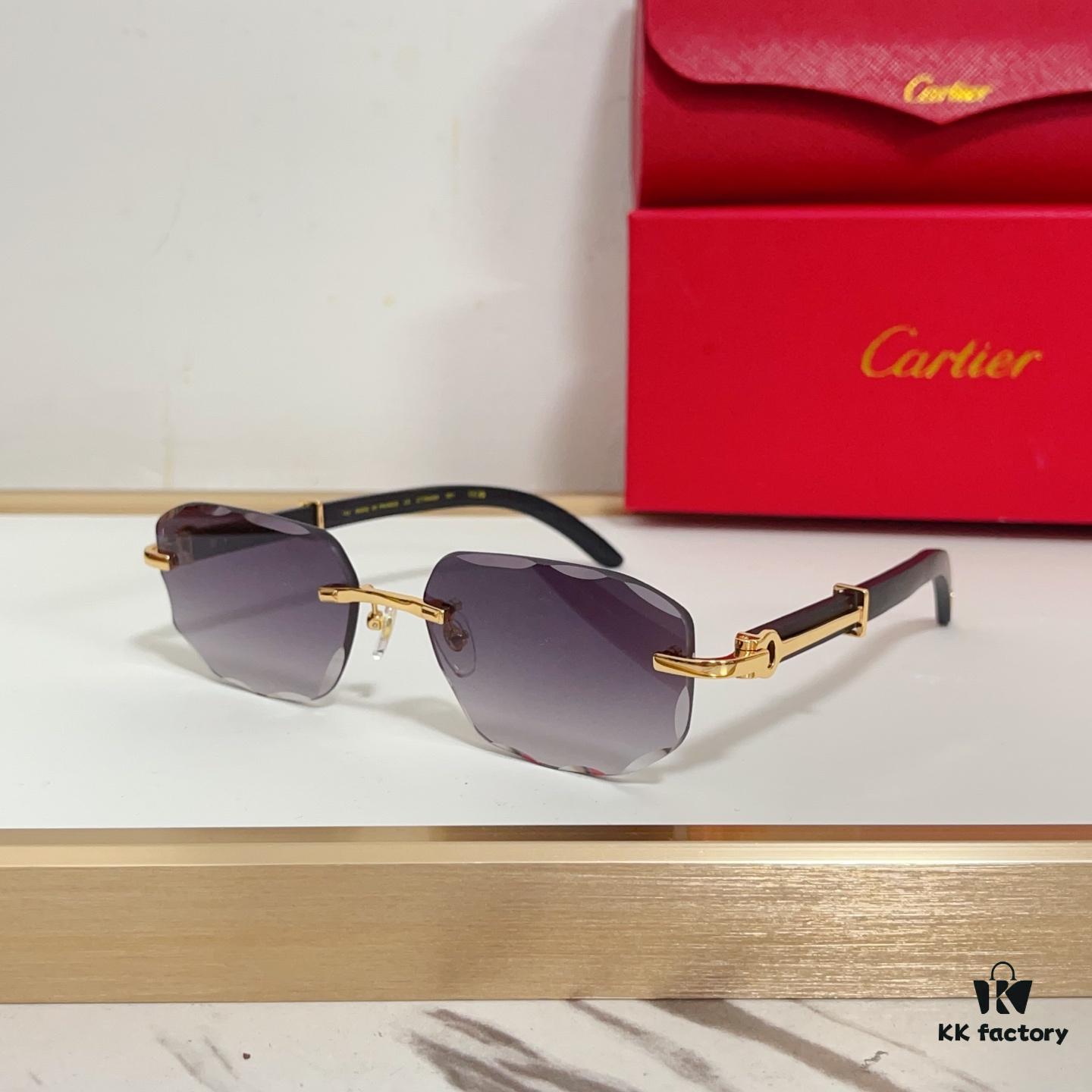 135 Cartier MOD: CT0606S Size: 59□17 142