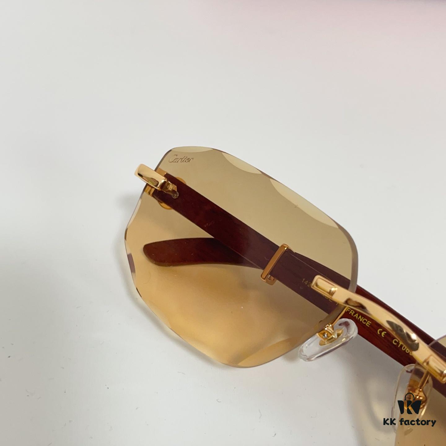 135 Cartier MOD: CT0606S Size: 59□17 142