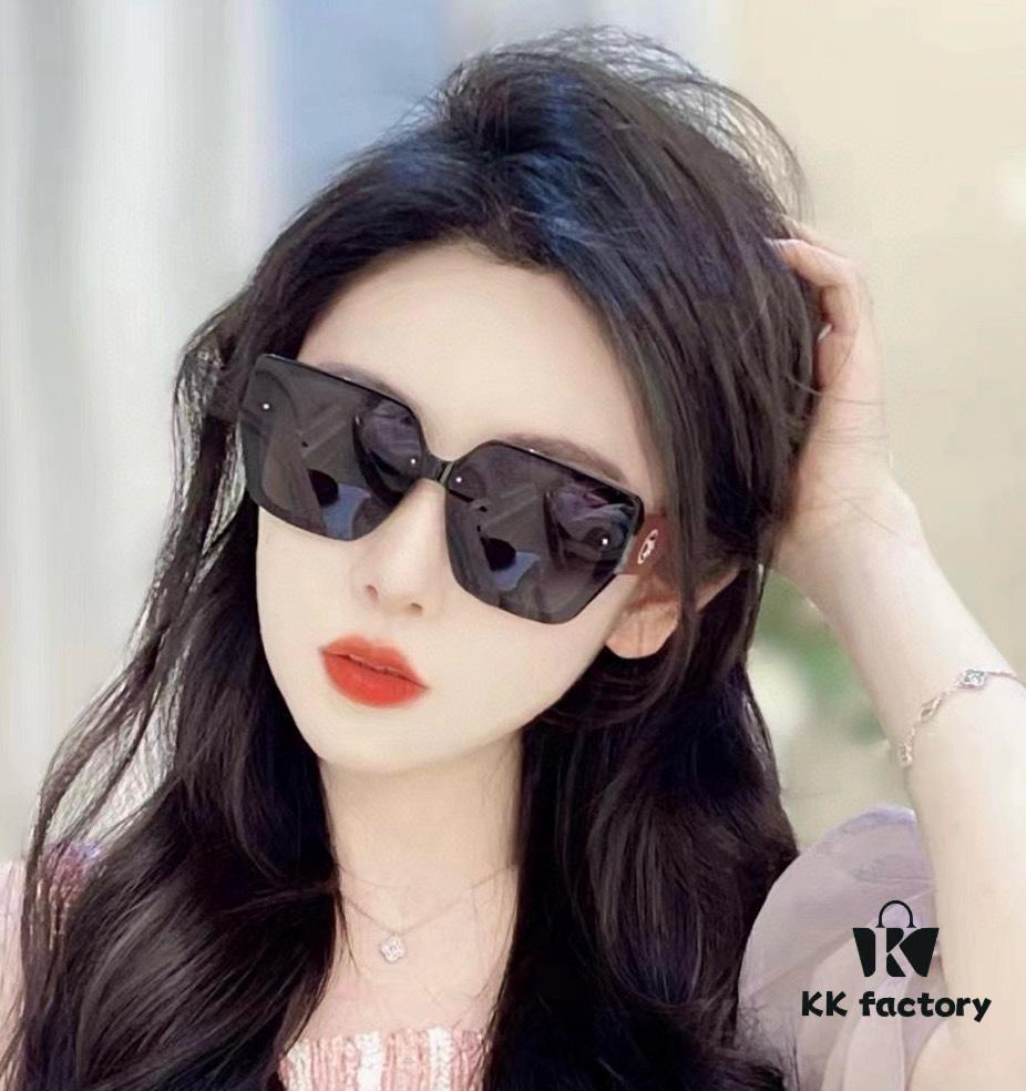 6931fc353a89a121ed54cba1 Cartier 2024 New Women's Sunglasses, K0200 Model, Classic Frame Design, Elegant and Stylish