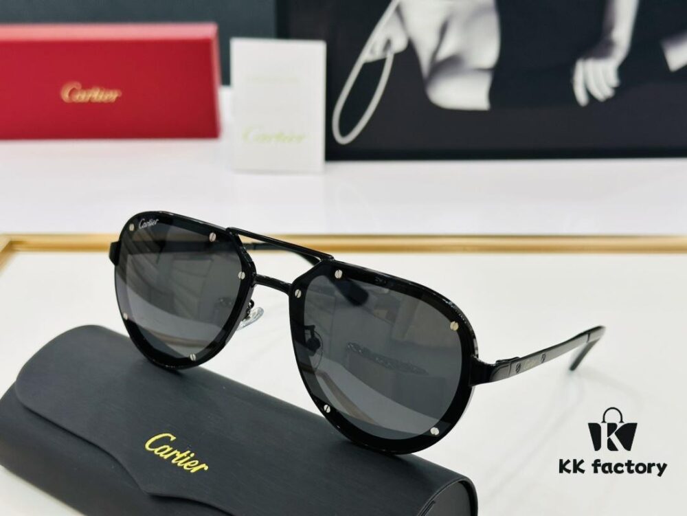 6931fc533a89a121ed54cd31 Cartier CA Collection MODEL: CT0195S Size: 60□17-140 Classic C Sunglasses for Driving