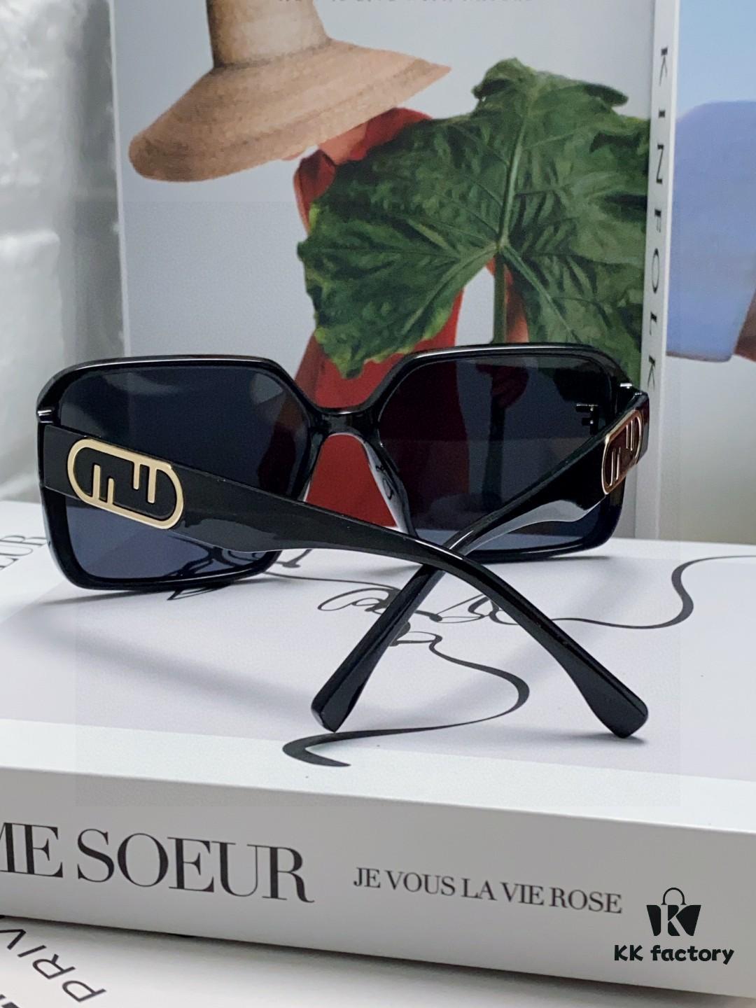 6931fc9e3a89a121ed54d0f8 Fendi 2025 New Arrival Trendy European and American Style Square Sunglasses for Women, High-End Fashion UV-Protective Sunglasses In Stock