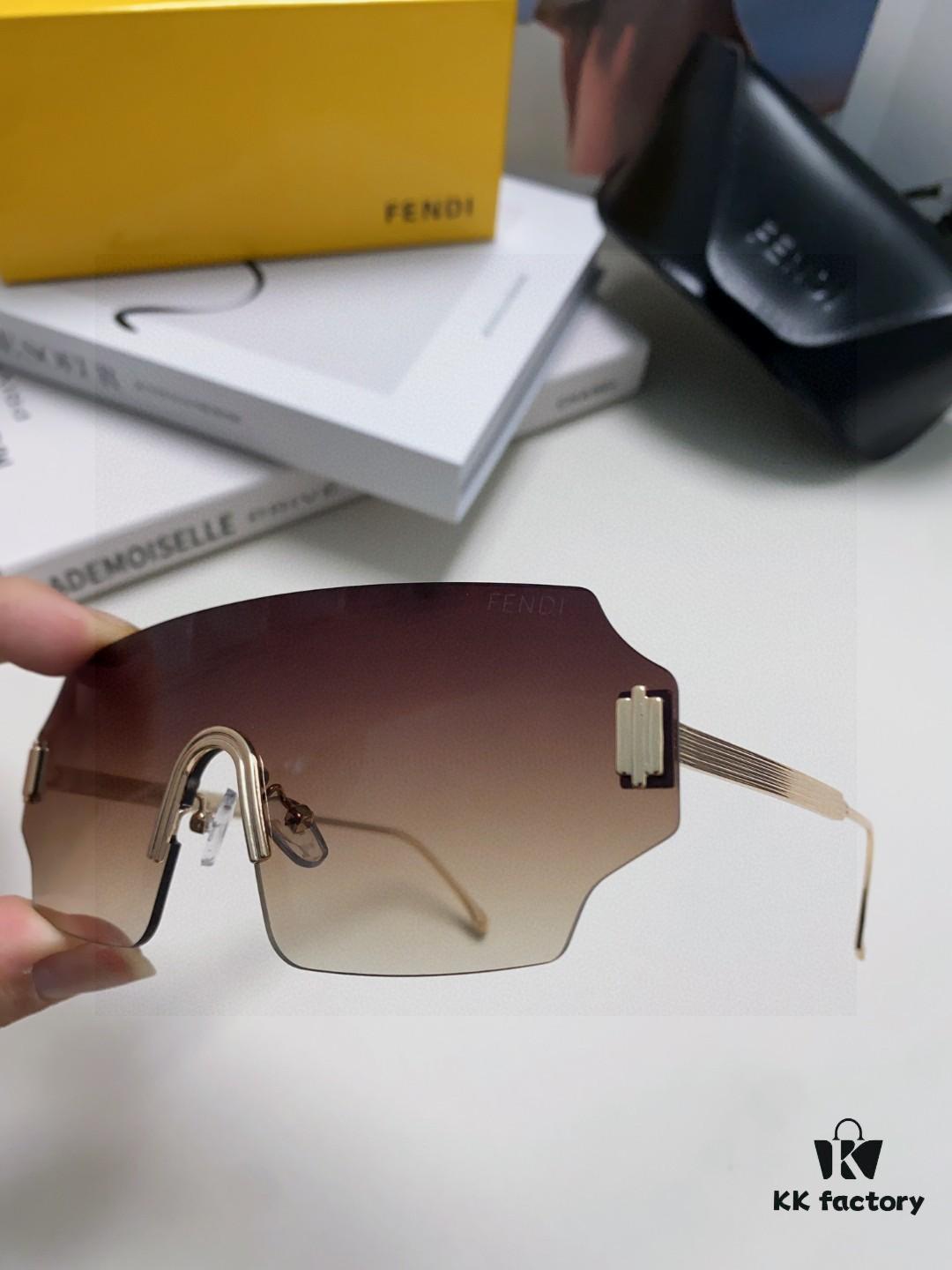 6931fca13a89a121ed54d124 FENDI 2025 New Arrival Men's Sunglasses Fashionable Comfortable Full-Face Windproof Sun Glasses Unisex One-Piece Ocean Blue Lens Oversized Frame UV Protection Eyewear