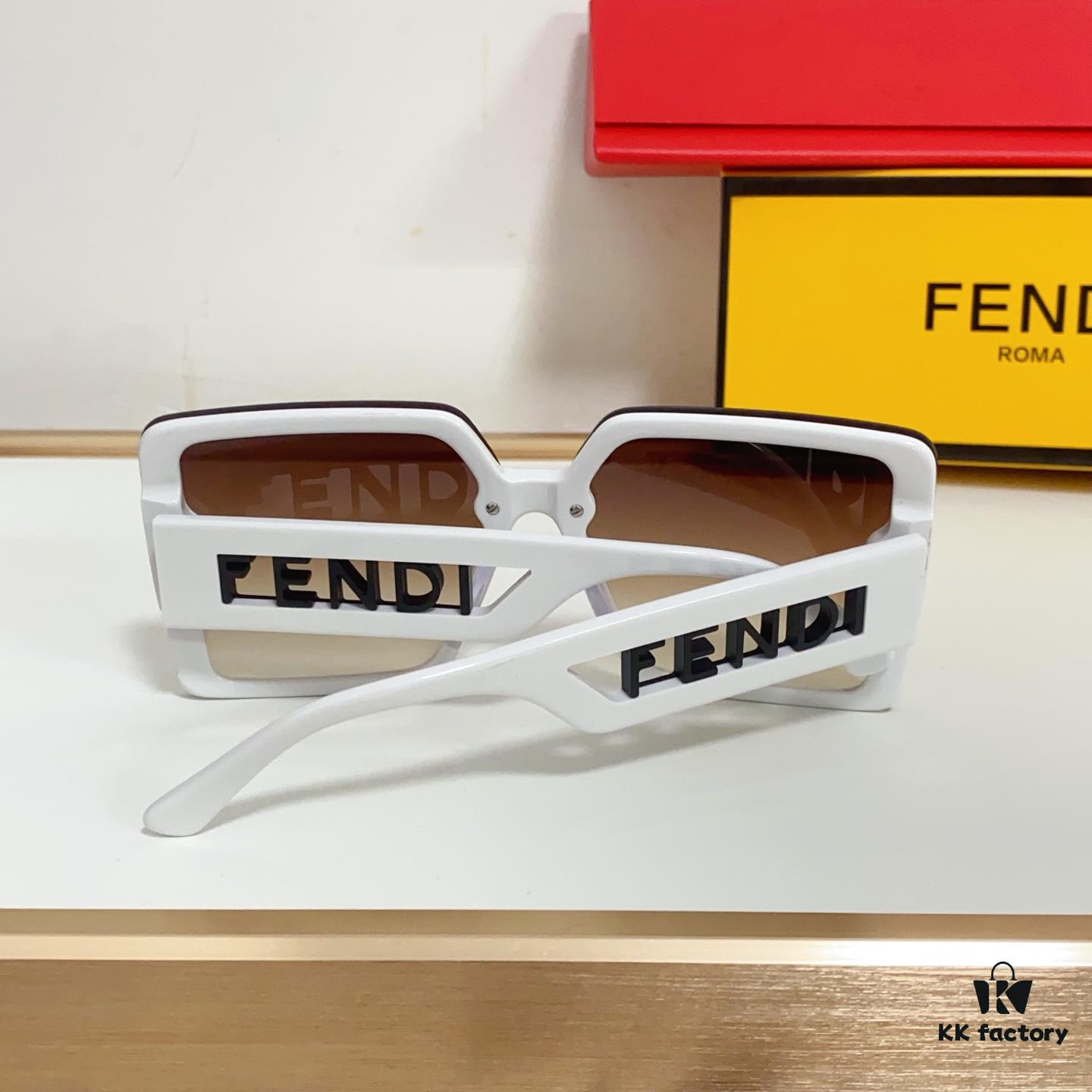 135 FENDI MOD: 807/9O Size: 69-10 145