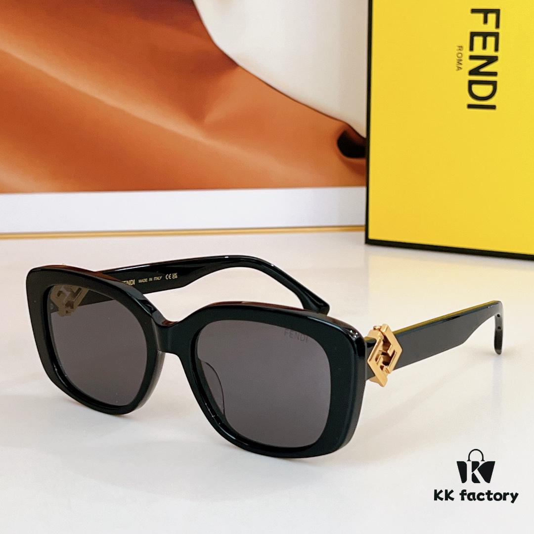 135 FENDI Sunglasses