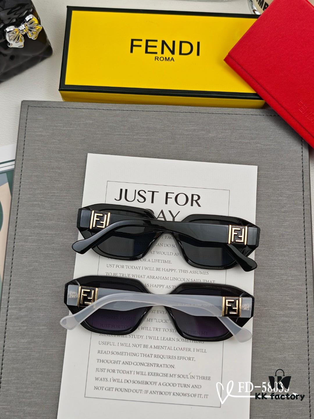 6931fcab3a89a121ed54d1a9 FENDI Italy | Polarized Sunglasses with TR90 Frame and Polarloid Resin Lenses