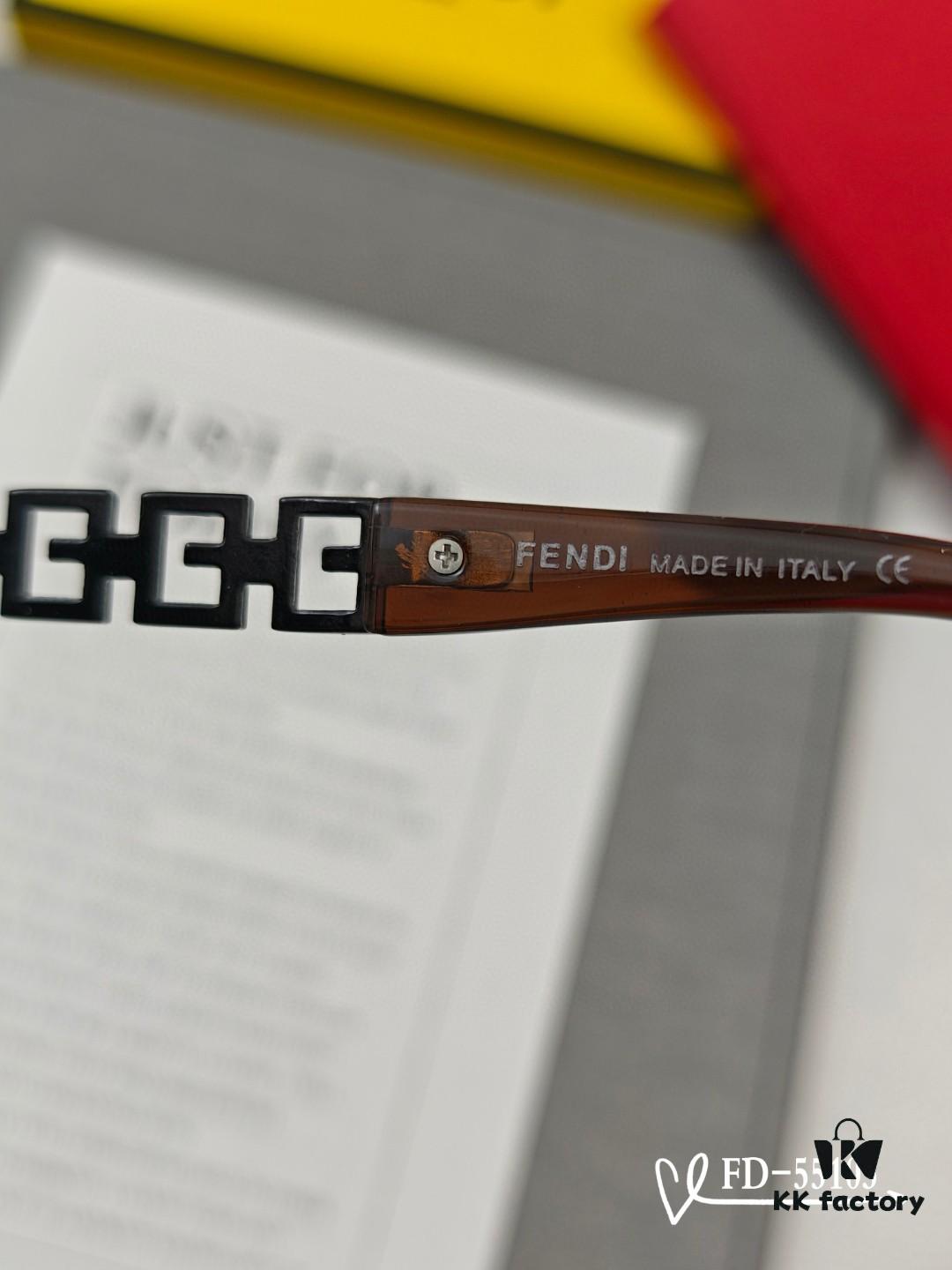 6931fcac3a89a121ed54d1b8 FENDI Italy | Polarized Sunglasses with TR90 Frame and Polarlite Lens