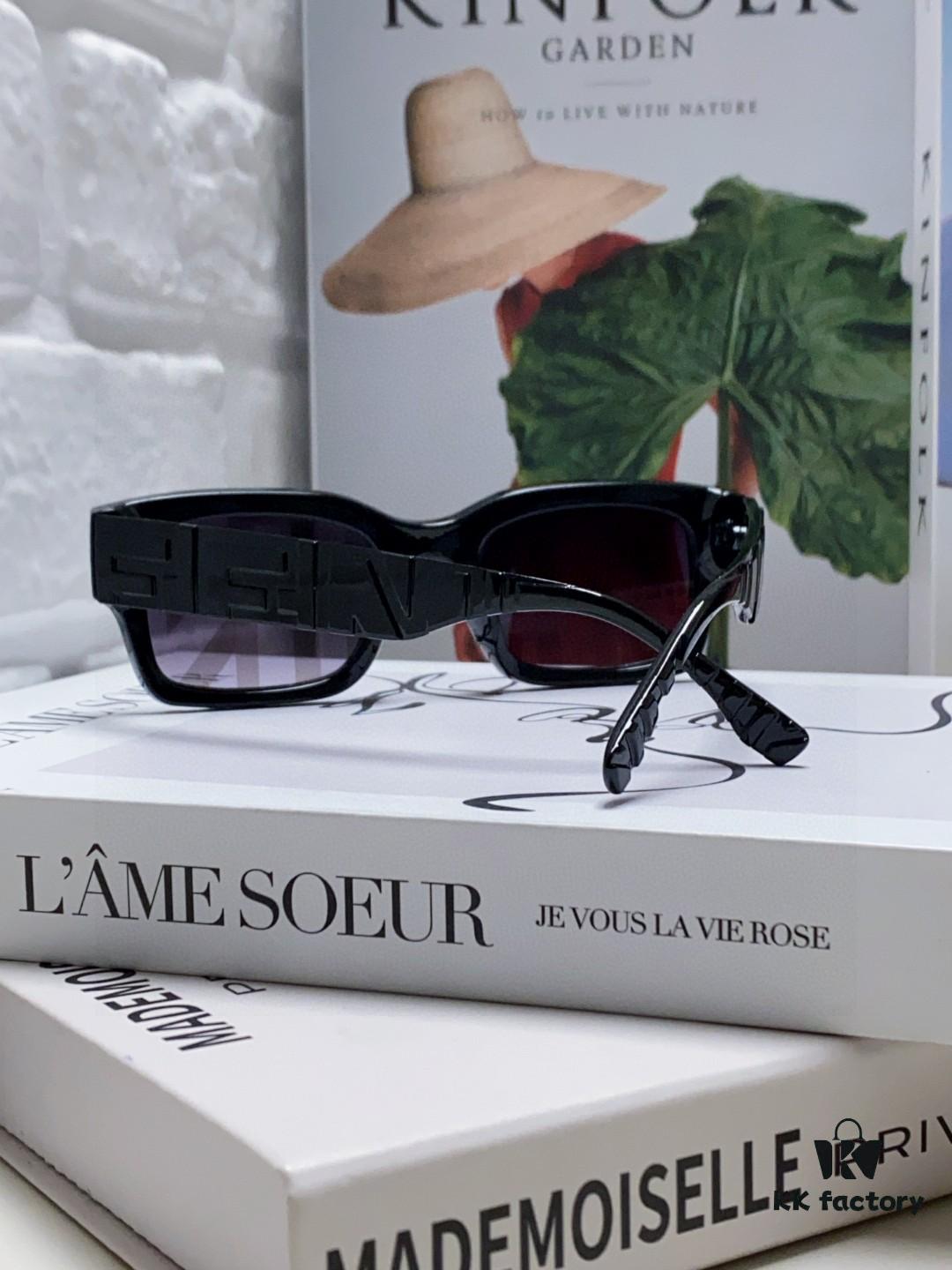 6931fcb13a89a121ed54d1d2 FENDI 2025 New Square Sunglasses, Stylish Hip-Hop Inspired UV-Protective Shades, Popular with Influencers and Streetwear Enthusiasts