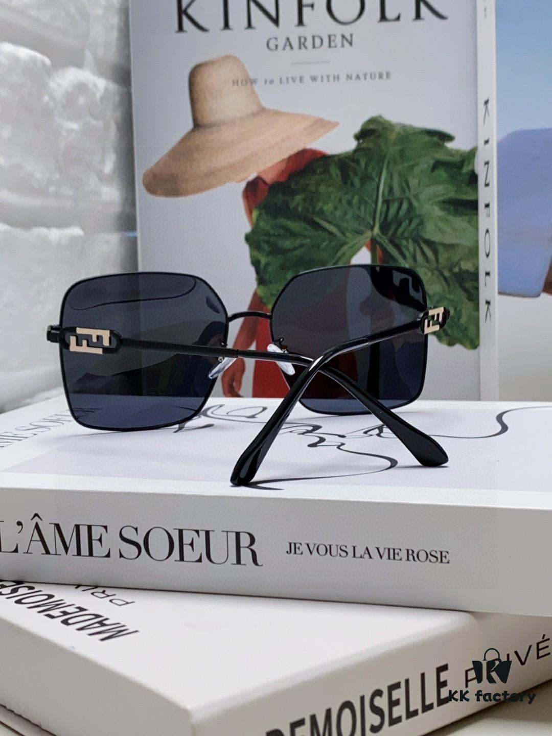 6931fcb53a89a121ed54d20c Fendi 2025 New Arrival Oversized Round Metal Sunglasses for Women, Flattering Large Frame Polarized UV Protection Sun Glasses