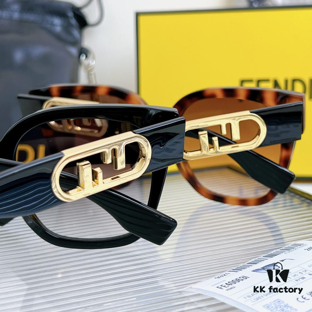 6931fcb73a89a121ed54d225 125 Fendi High Version Mod: FE40063I Size: 52-21-145 Sunglasses