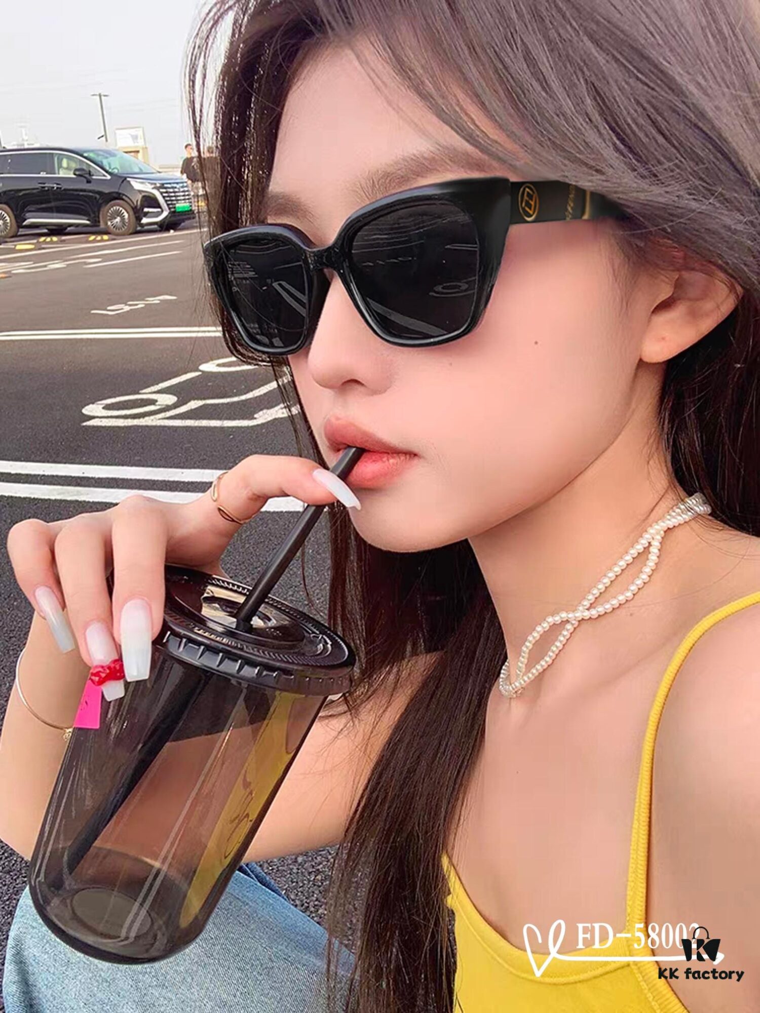 6931fcb83a89a121ed54d230 FENDI Italy | Polarized Sunglasses with TR90 Frame and POLAROID Lens