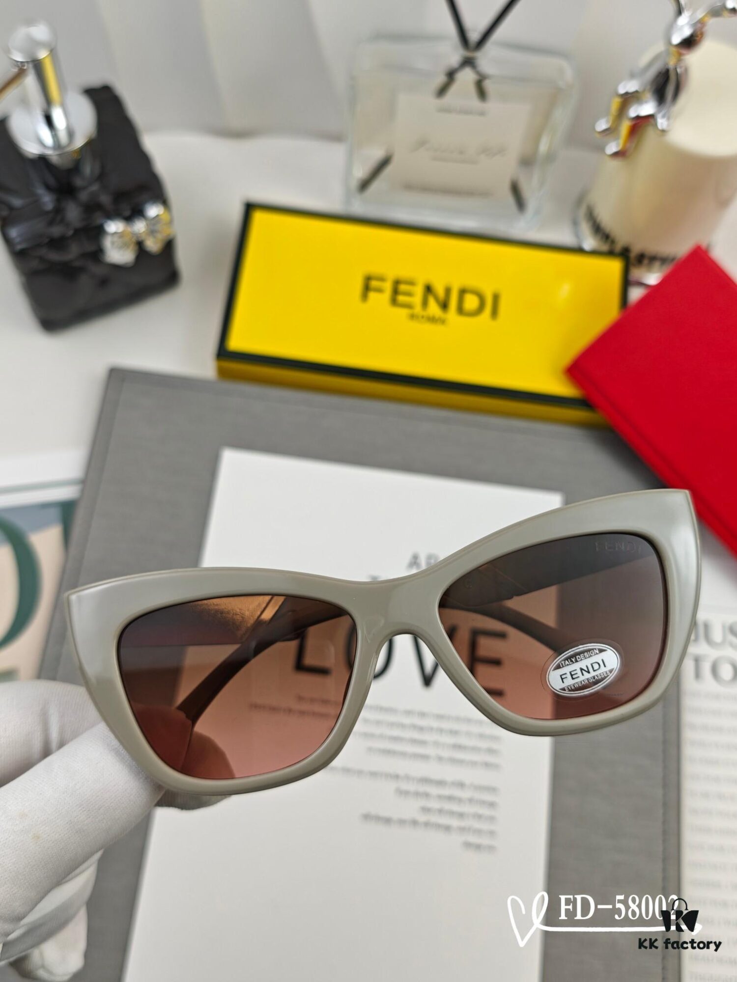 6931fcb83a89a121ed54d236 FENDI Italy | Polarized Sunglasses with TR90 Frame and POLAROID Lens