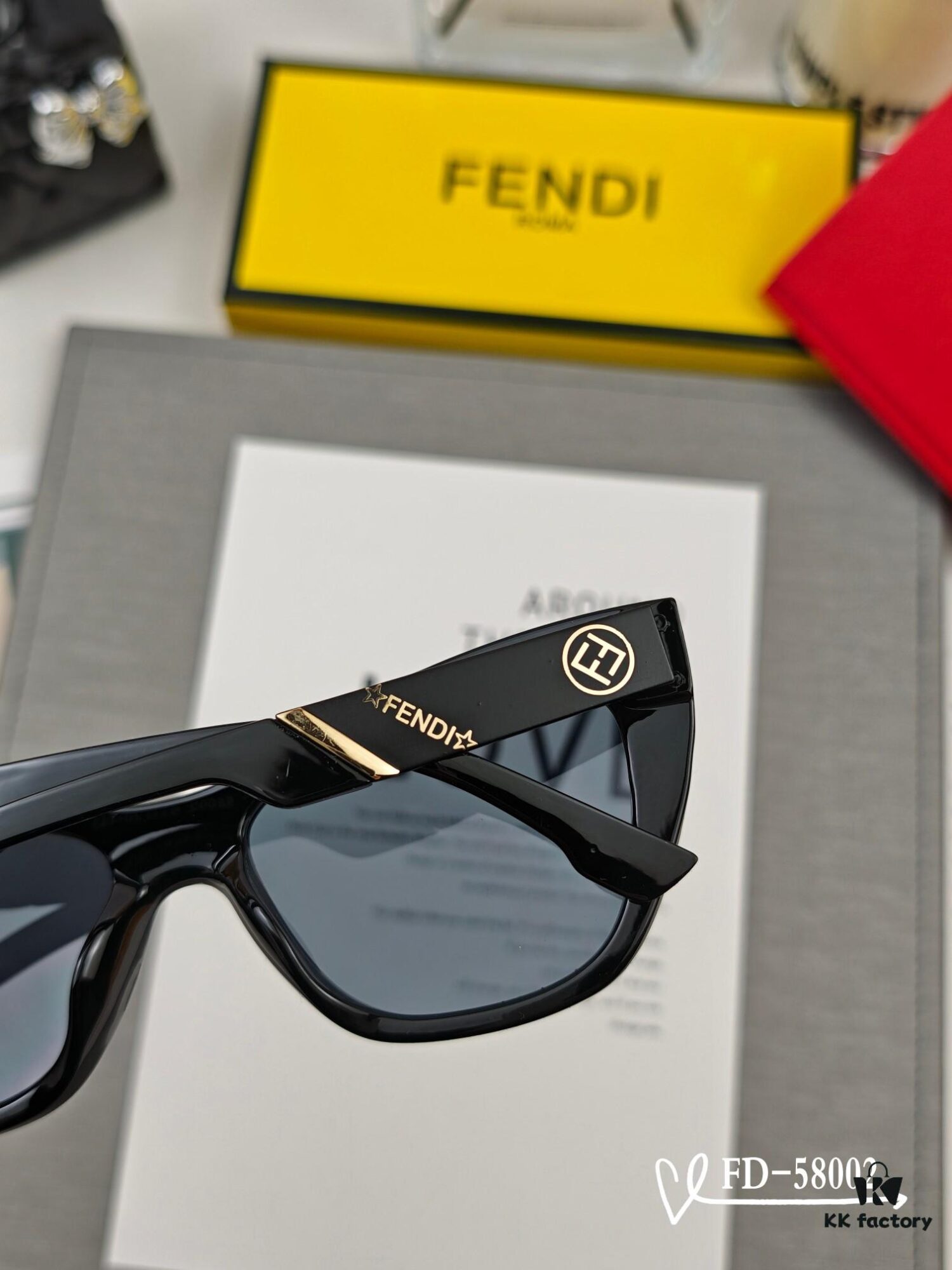 6931fcb93a89a121ed54d238 FENDI Italy | Polarized Sunglasses with TR90 Frame and POLAROID Lens